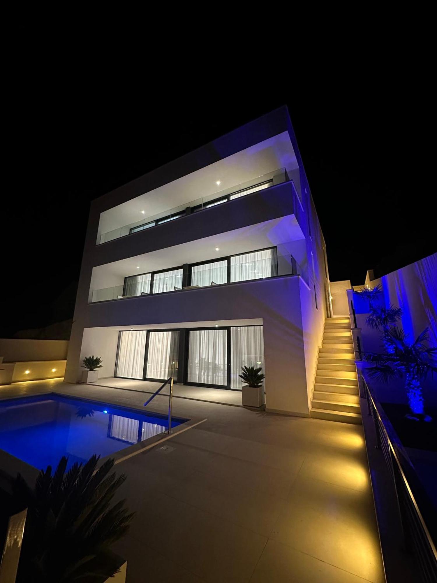 Villa Apartment Danny Baška Voda Dış mekan fotoğraf