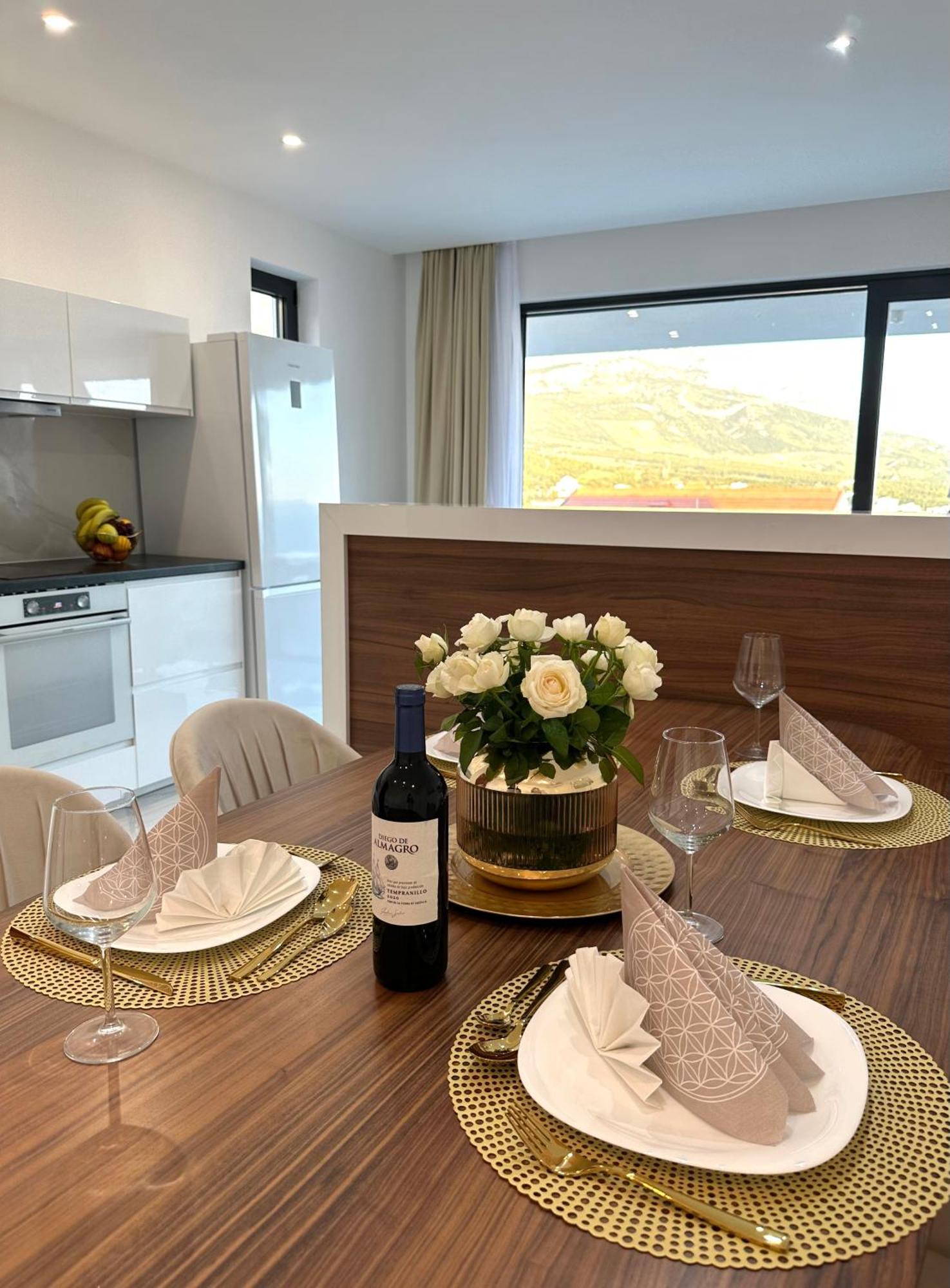Villa Apartment Danny Baška Voda Dış mekan fotoğraf